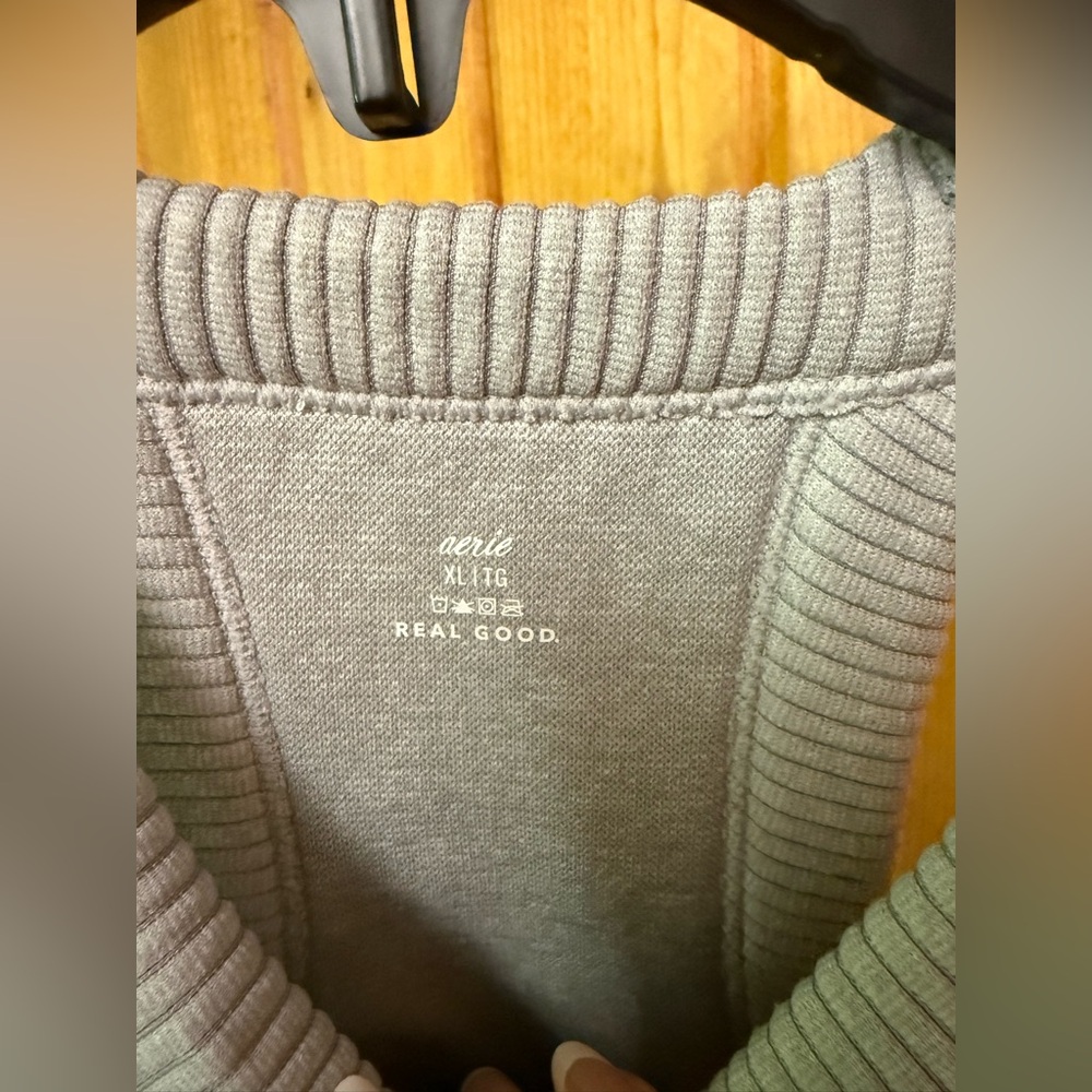 NWOT. Aerie’s Summer Sport Tank - Picture 4 of 4